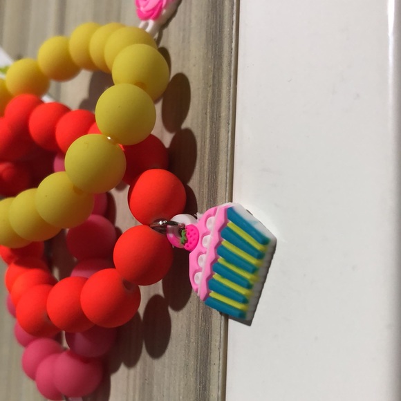 Fun bracelets! - Picture 4 of 7